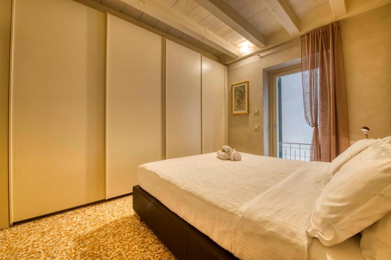 Apartmentsarena - Suite Mercatorum - Piazza Erbe Vérone Extérieur photo