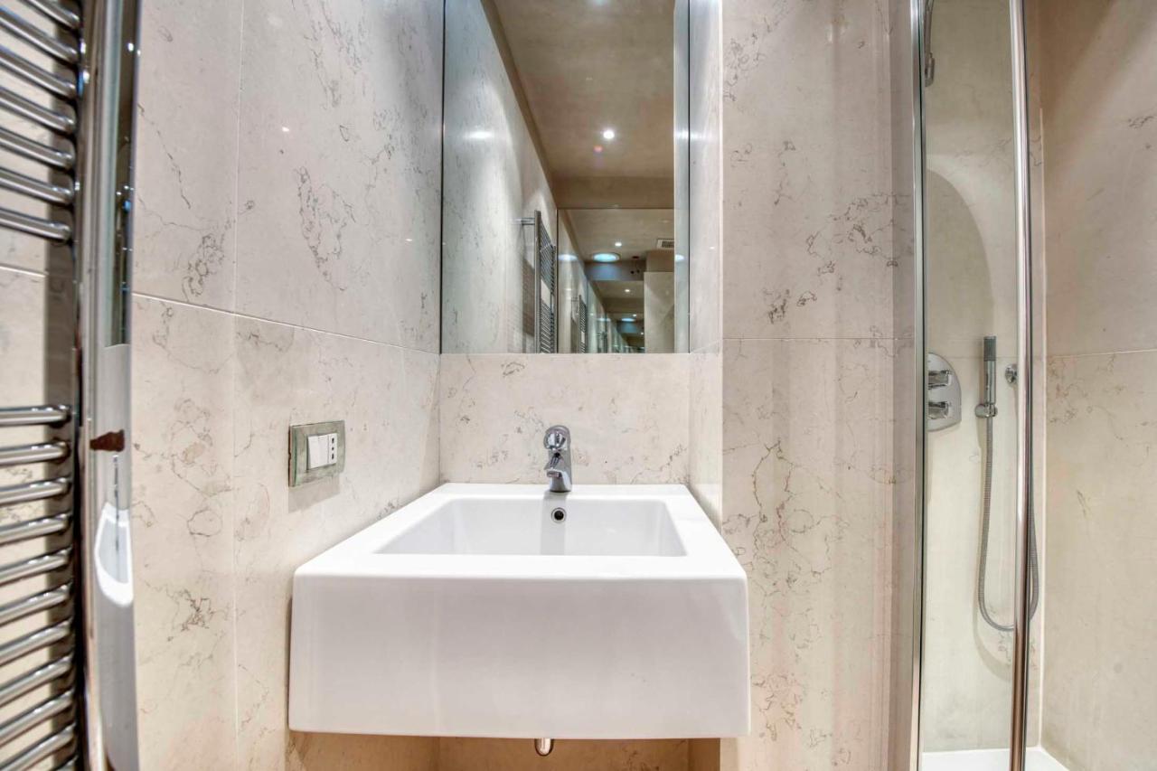 Apartmentsarena - Suite Mercatorum - Piazza Erbe Vérone Extérieur photo