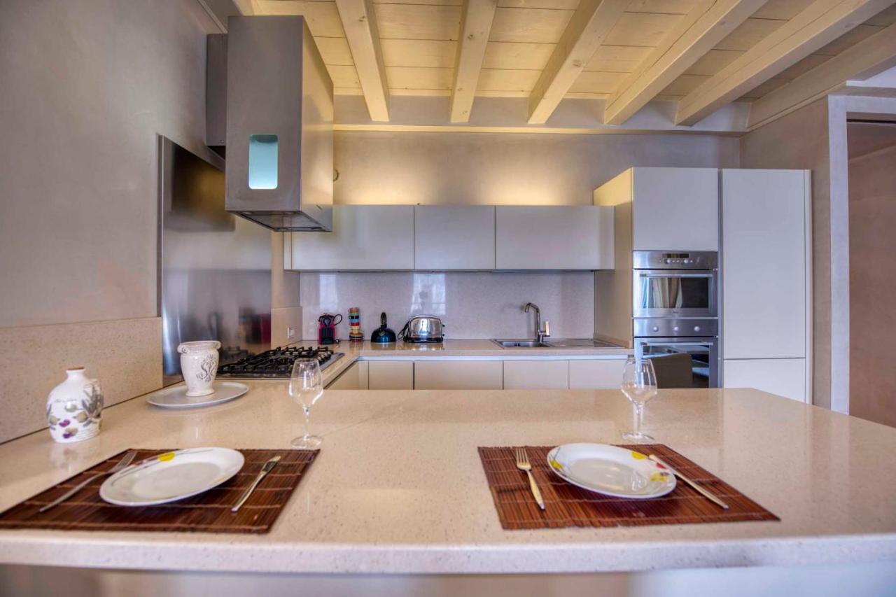 Apartmentsarena - Suite Mercatorum - Piazza Erbe Vérone Extérieur photo