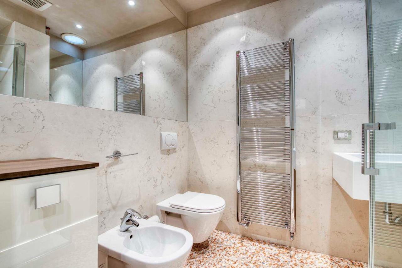Apartmentsarena - Suite Mercatorum - Piazza Erbe Vérone Extérieur photo